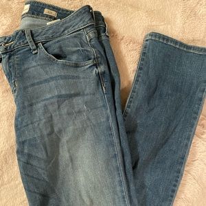 EUC Divine Rights Of Denim Jeans